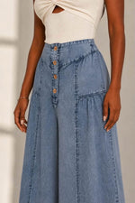 Load image into Gallery viewer, Button Fly Jeans
