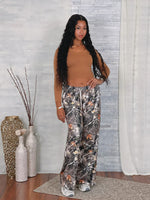 Load image into Gallery viewer, Leaf Printed Pant
