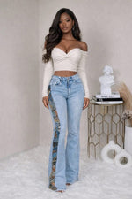 Load image into Gallery viewer, Tapestry Side Detail Denim Jeans
