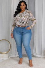 Load image into Gallery viewer, PRINT RUFFLED LS MESH TOP
