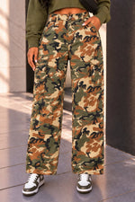 Load image into Gallery viewer, Retro Camo Chic Pant
