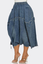 Load image into Gallery viewer, Chambray Hiram Jeans
