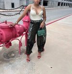 Load image into Gallery viewer, TAPESTRY POCKET WASHED DENIM PANTS
